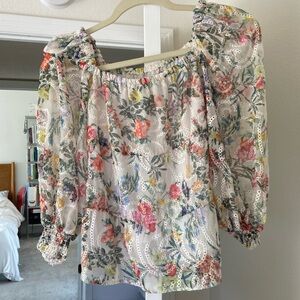 Alice and Olivia floral shirt. Size XS.